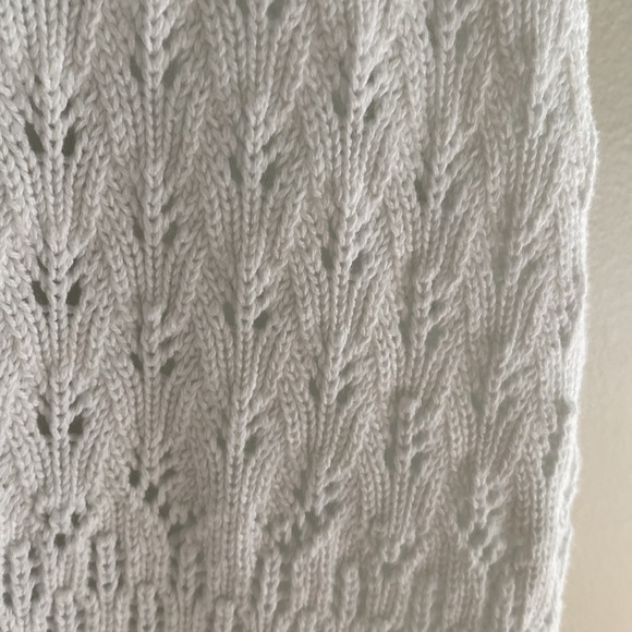 Axcess white knit boho sleeveless v-neck top size 3 - Picture 5 of 7